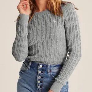 Abercrombie & Fitch | Gray Cable Knit Sweater | Size XS